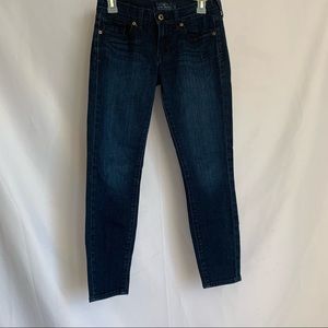 Lucky Brand Charlie pencil Capri jeans in sz M